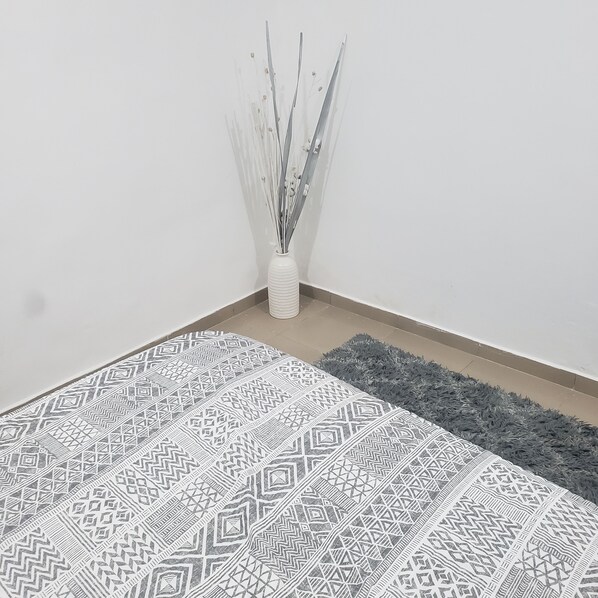 3 habitaciones, tabla de planchar con plancha y wifi gratis