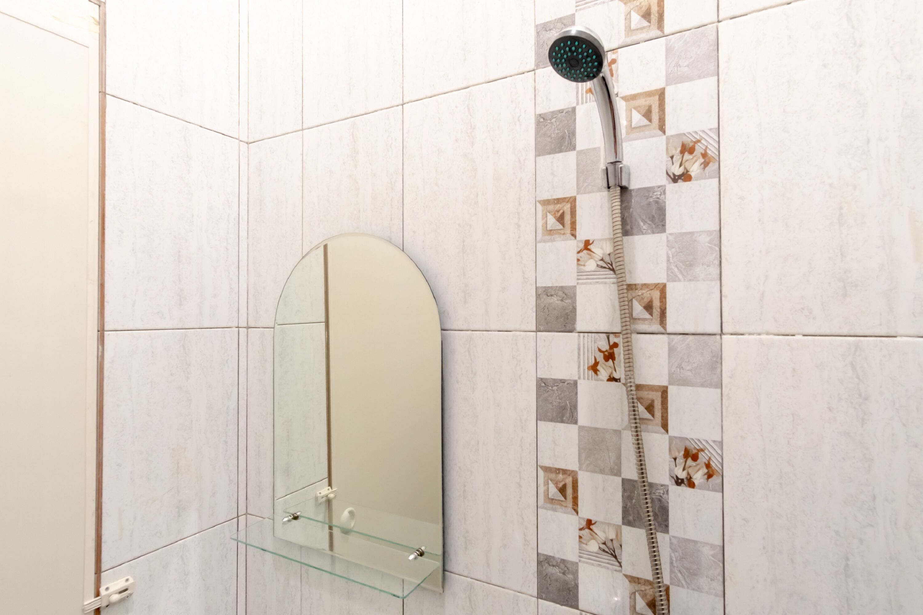 バスルームのシャワー