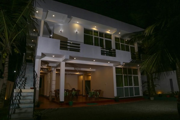 Front of property - evening/night