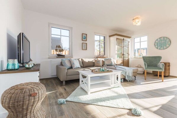 Unclassified image, 1 of 19, button