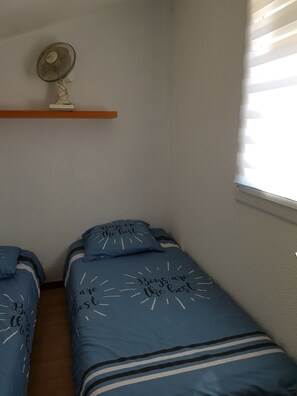 2 bedrooms, iron/ironing board
