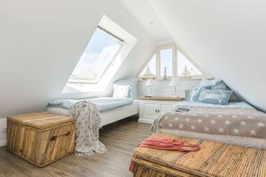4 Schlafzimmer, Bügeleisen/Bügelbrett, WLAN