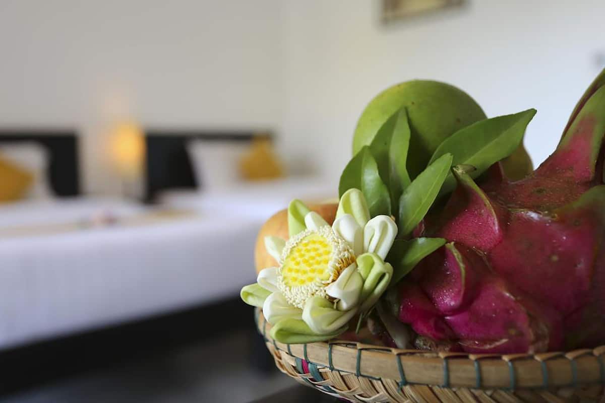 Premium bedding, pillowtop beds, in-room safe, desk