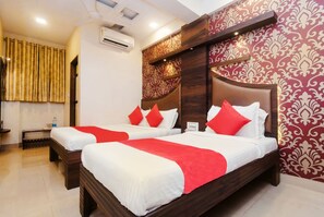 Individually furnished, soundproofing, free WiFi