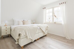 4 多间卧室、客房内保险箱、熨斗/熨衣板、旅行婴儿床