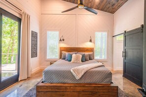 2 bedrooms, Internet, bed sheets