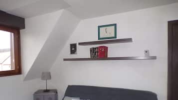 1 bedroom, iron/ironing board, bed sheets