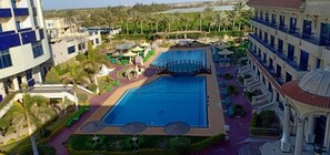 Outdoor pool - Green Desert Hotel (Sadat City)