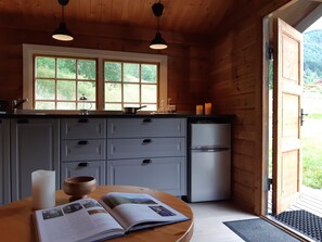 Classic Cabin, Shared Bathroom | Individually decorated, individually furnished, iron/ironing board - Eidsdal Camping og Feriehus (Fjord)