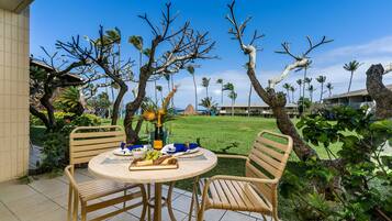 Studio | Outdoor dining