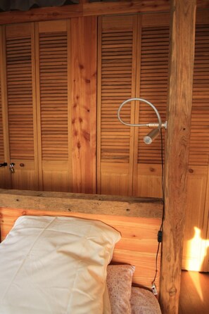 3 bedrooms, iron/ironing board, travel cot, free WiFi