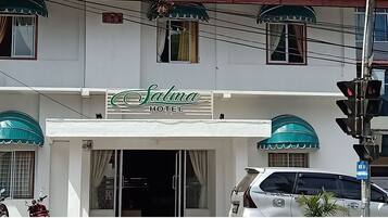 Fachada da propriedade