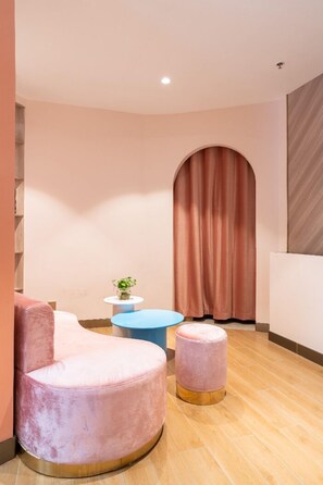 Sala de estar en el lobby