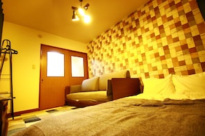 2 Bedrooms Apartment