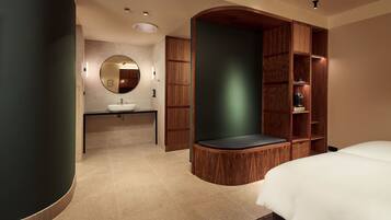 Family Quadruple Room, No Windows | Egyptian cotton sheets, premium bedding, in-room safe