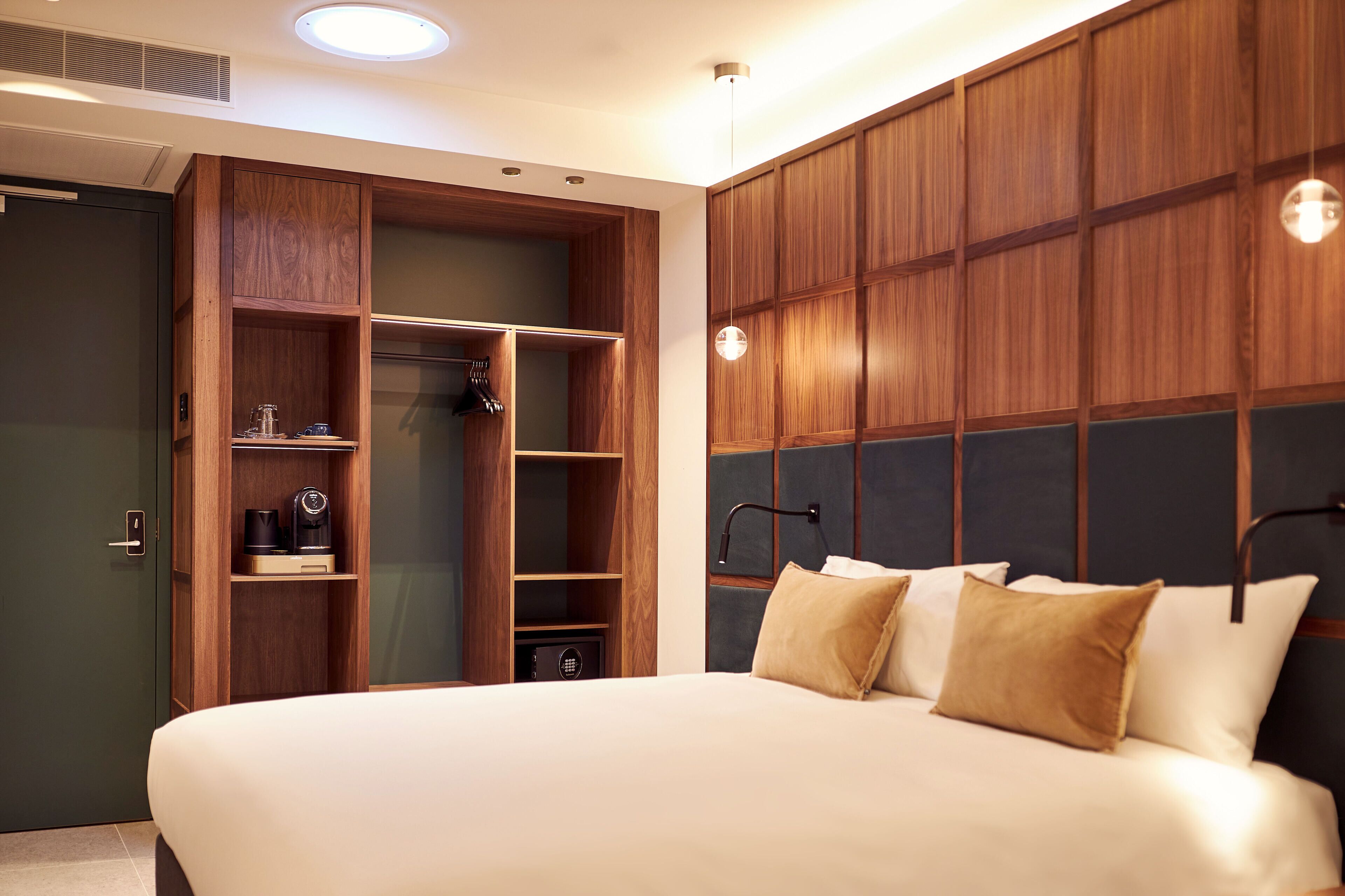 comfort double room, no windows | egyptian cotton sheets, premium bedding, in-room safe