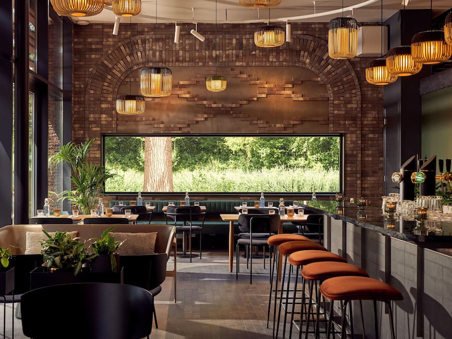 Breakfast and lunch served