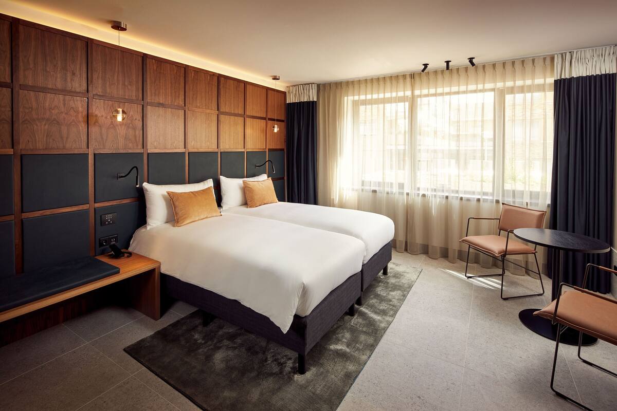 Comfort Double Room, Accessible | Egyptian cotton sheets, premium bedding, in-room safe, soundproofing
