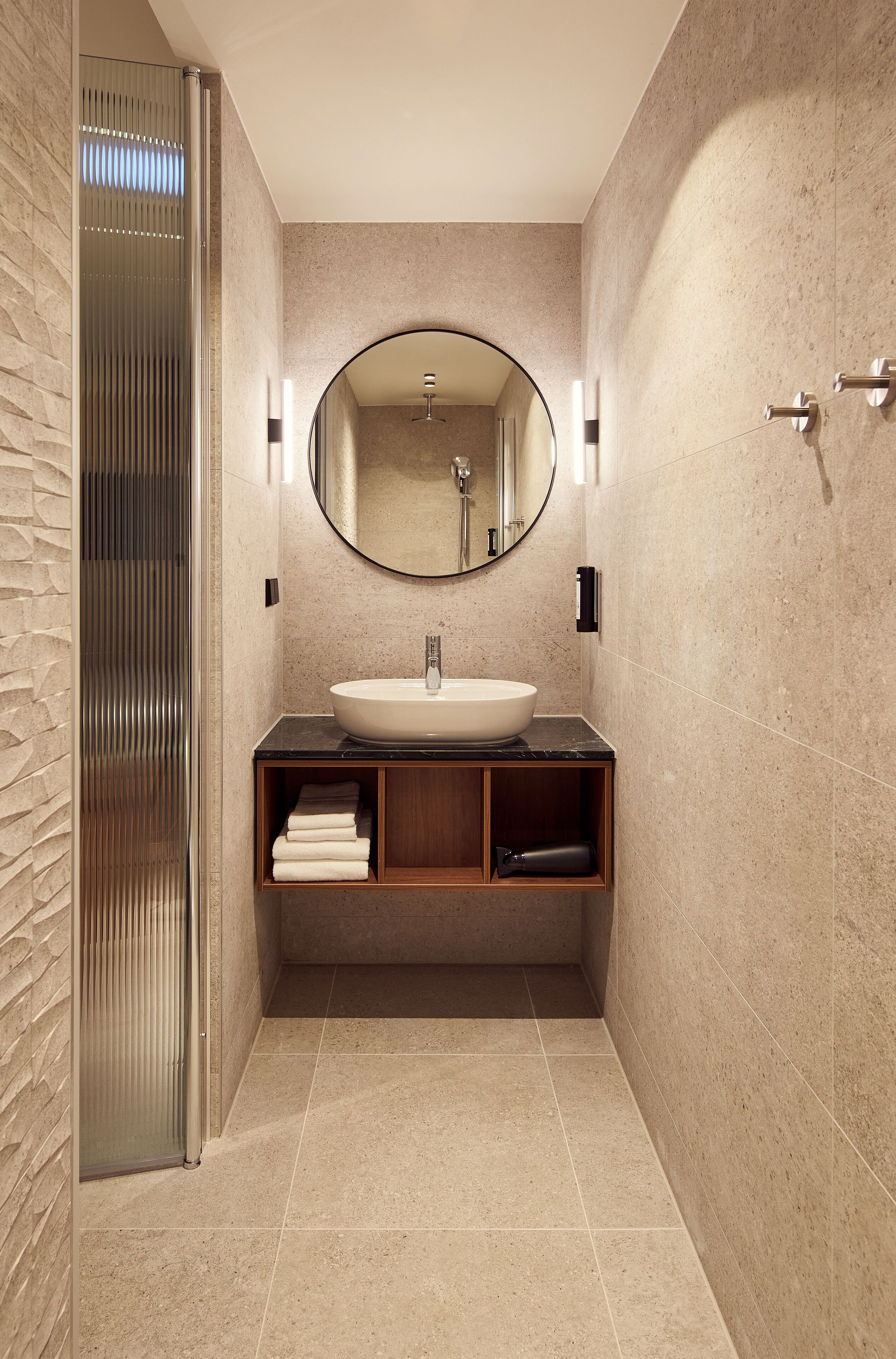 family quadruple room, no windows | bathroom | shower, rainfall showerhead, free toiletries, hair dryer