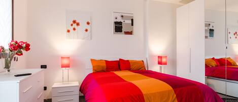 4 soverom, skrivebord, strykejern/-brett og wi-fi (inkludert)