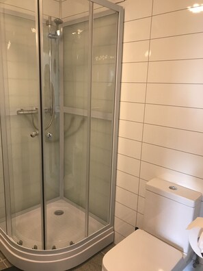 Bathroom shower - Sólvangur Farm, Icelandic Horse Center (Eyrarbakki)