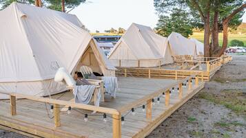 Luxury Tent, Shared Bathroom | Free WiFi, bed sheets