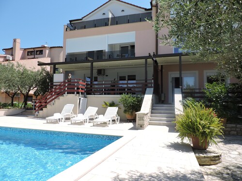 Villa - Apartment III (4 + 2); Salt water pool, air conditioning, wi fi