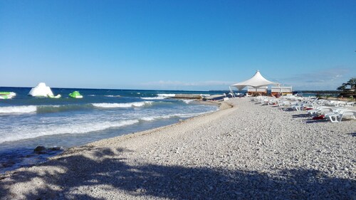 Villa - Apartment III (4 + 2); Salzwasserpool, Klimaanlage, Wi Fi