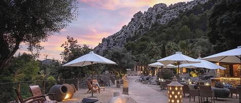 3 restaurantes; se sirven desayunos