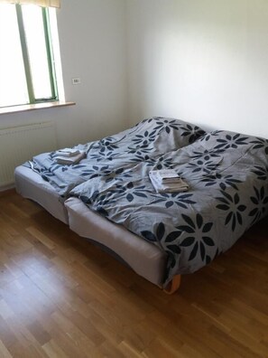 Free WiFi, bed sheets - Thistle Guesthouse (Svalbard)