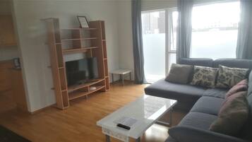 Apartment, 2 Bedrooms (S) | Living room | Smart TV