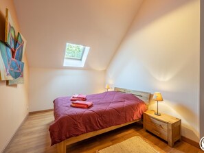 4 bedrooms, free WiFi