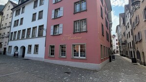 Front of property - Hotel Alpenstadt (Chur)