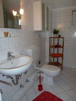 Unclassified image, 5 of 12, button - Vacation apartment Elpel, Germany (Wilhelmshaven)