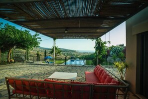 Villa, 3 Bedrooms | Terrace/patio