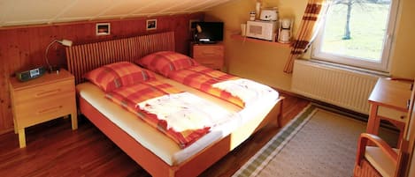1 habitación, wifi y ropa de cama