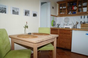 Dining - Vacation apartment - Pension Haus 15 - Sylvia Habrich (Insel Hiddensee)