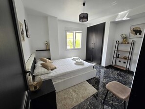 2 Schlafzimmer, Bügeleisen/Bügelbrett, kostenloses WLAN, Bettwäsche
