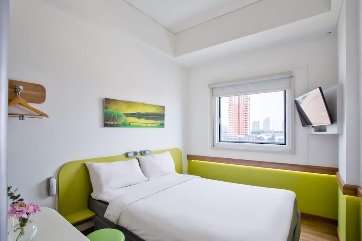 Standard Double Room | 1 bedroom, premium bedding, desk, laptop workspace
