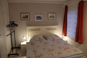 1 bedroom, bed sheets - Vacation home Heimlich - Bungalow (Insel Hiddensee)