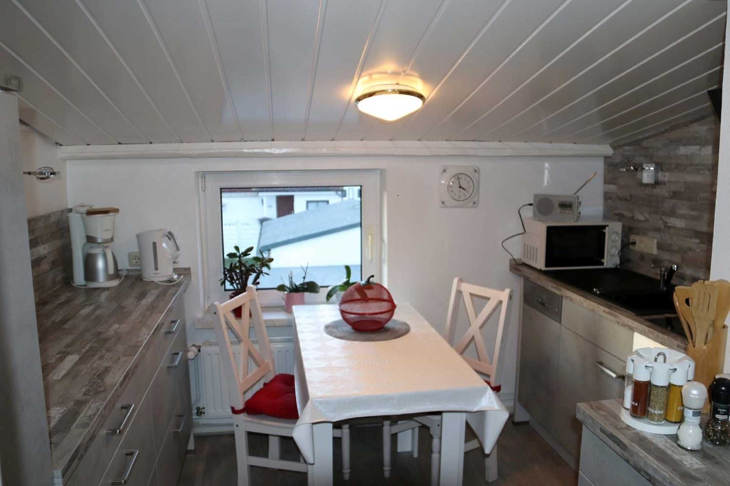 Kühlschrank, Mikrowelle, Ofen