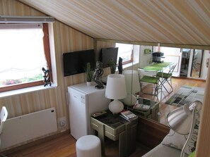 Interior - STUDIO GREEN   near city center, free parking, wifi, at banks of river Sava (Zagreb)