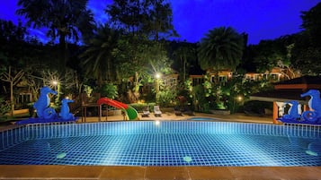 Indoor pool, outdoor pool