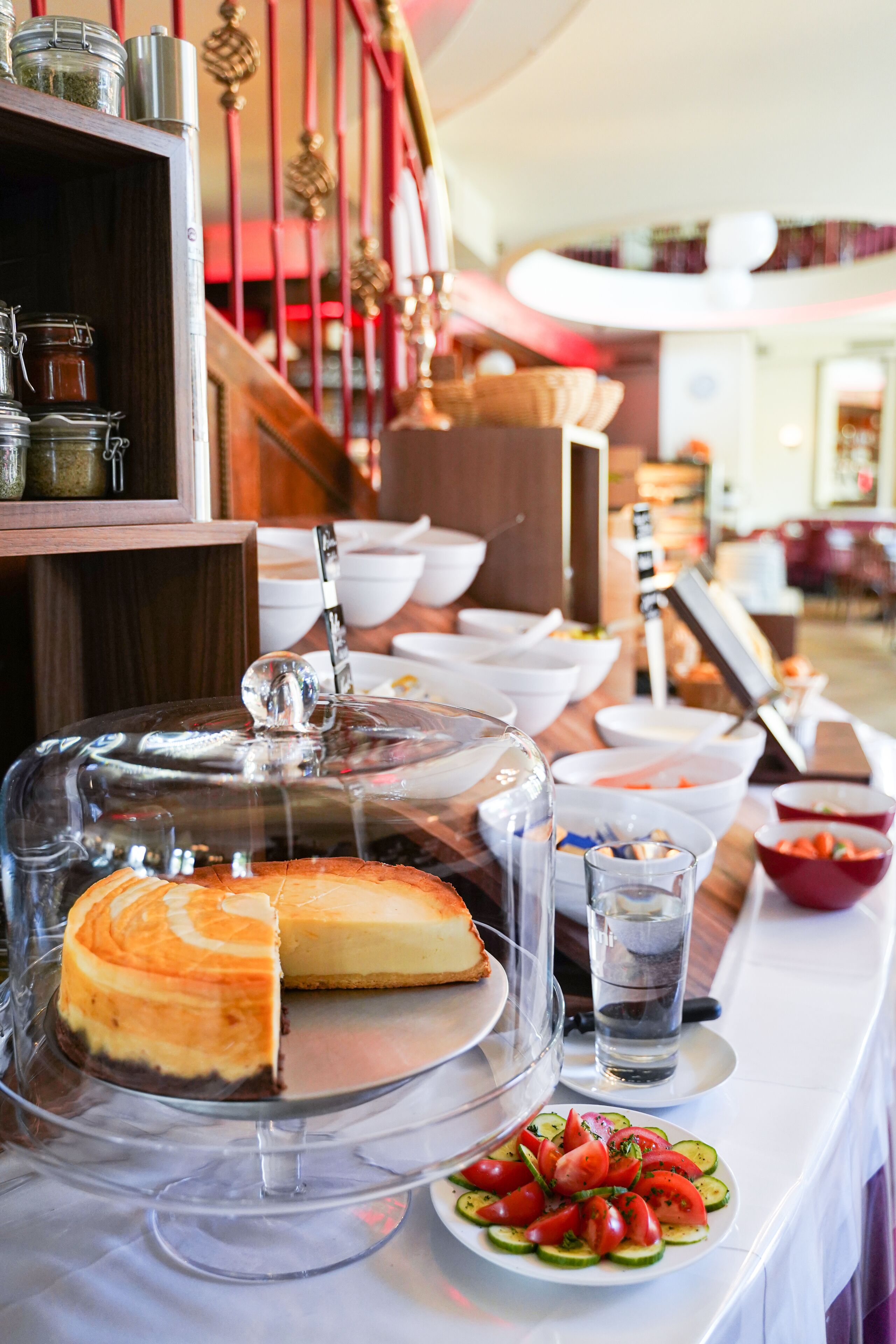 Daily buffet breakfast (EUR 19.5 per person)