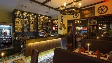 Bar (in der Unterkunft)