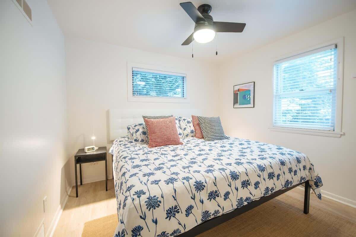 You'll sleep soundly on the king-sized bed.  All (super comfy) linens are included!