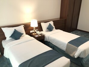 Hypo-allergenic bedding, in-room safe, free WiFi, bed sheets - Zaha Al Madina Hotel (Madinah)