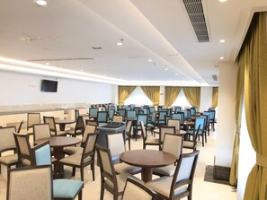 Interior - Zaha Al Madina Hotel (Madinah)