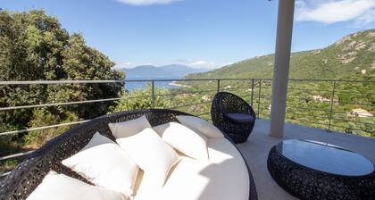 Exceptional Villa with Ocean Views in Campomoro, Sleeps 6, Near the Beach
