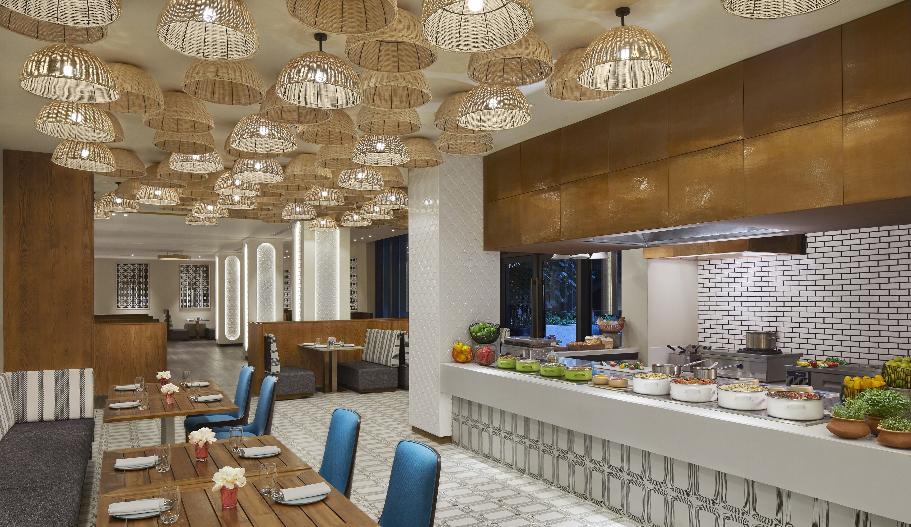 Se ofrece un desayuno bufé (1000 INR por persona)